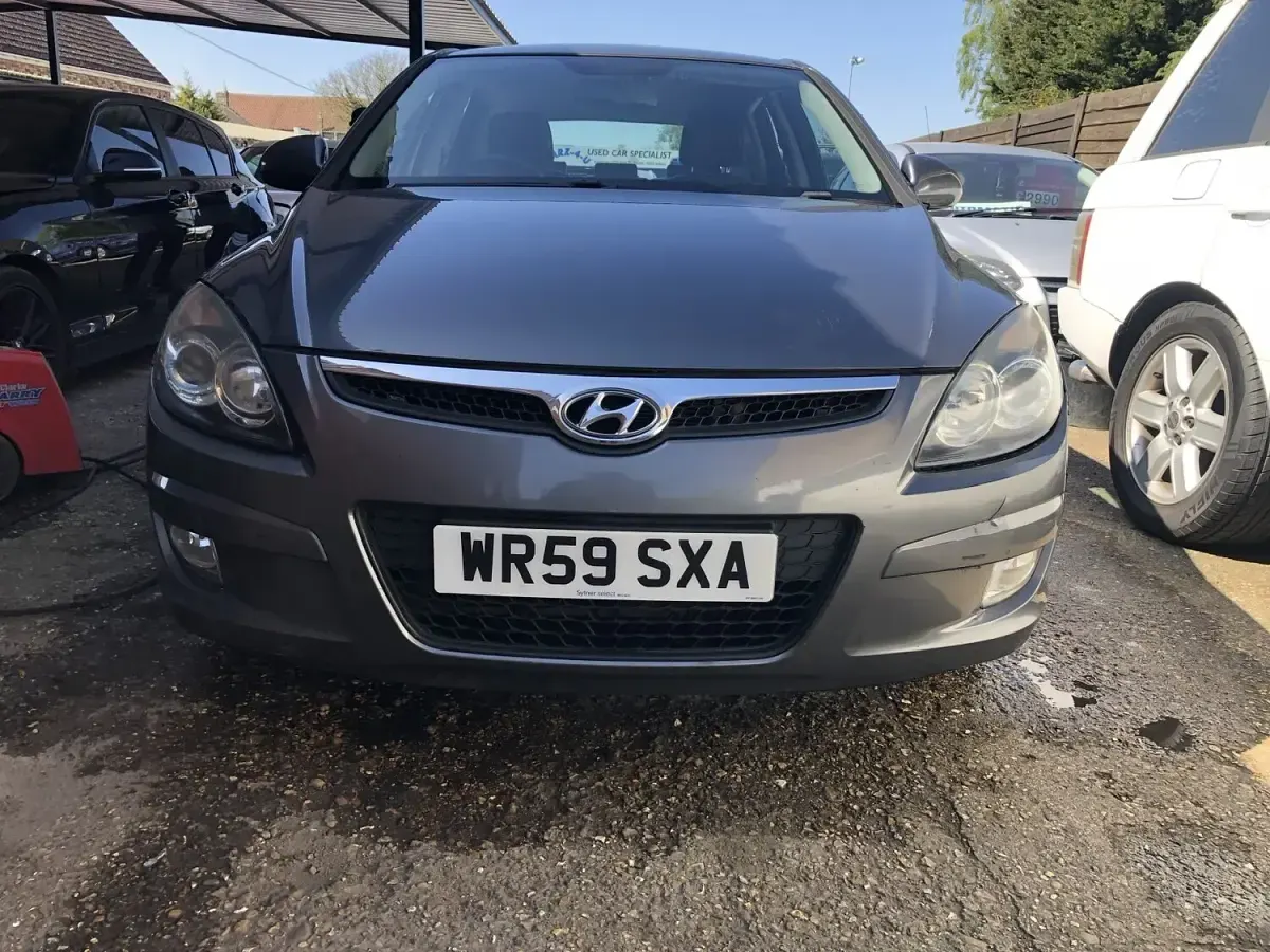 Used Hyundai i30 Premium 116 HP (85 kW) 2009 Grey Hatchback