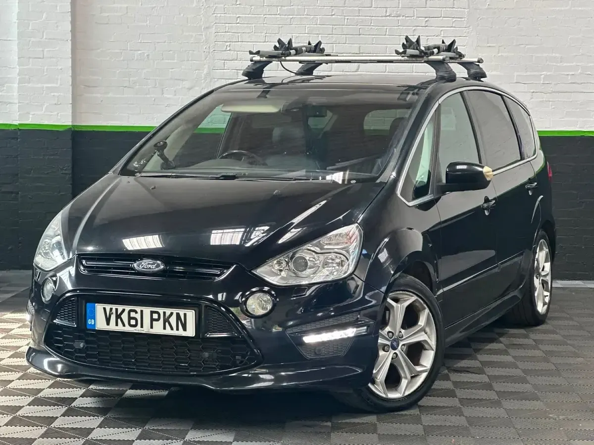 Used Ford S-MAX Titanium X 200 HP (147 kW) 2011 Black MPV