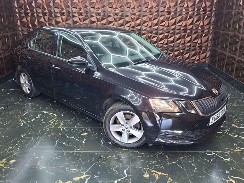 Used Skoda Octavia SE 2018 Black Hatchback