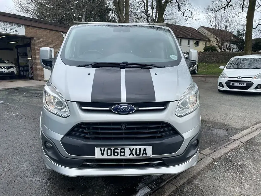 Used Ford Transit Custom Sport 170 HP (125 kW) 2018 Silver Van