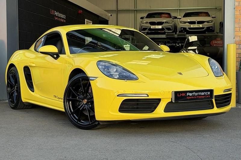 Used Porsche 718 Cayman 300 HP (220 kW) 2017 Yellow Coupe