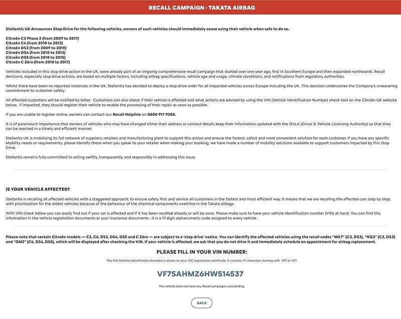 Used DS Automobiles DS3 Connected Chic 2017 Black Hatchback