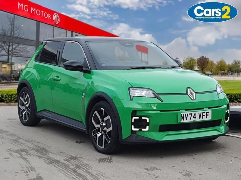 Used Renault R5 Komfort 110 kW (150 HP) 2025 Other Hatchback