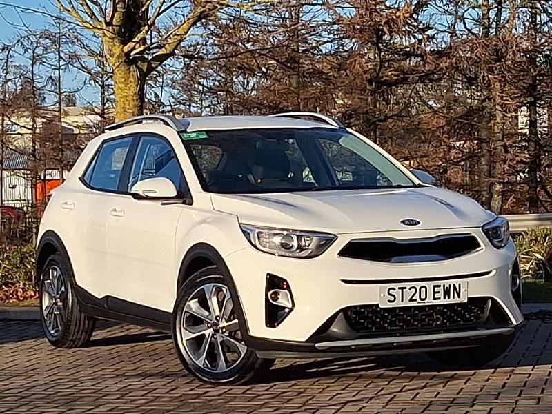 White Used 2020 Kia Stonic SUV | £10,998 (Good price) - Image 1/4