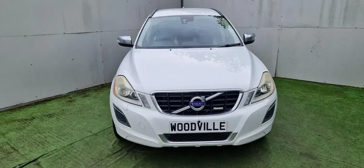 Usado Volvo XC60 R-Design 205 CV (150 kW) 2010 Blanco SUV