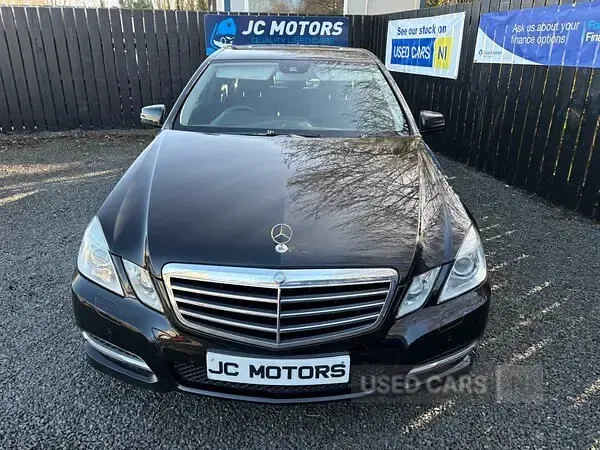 Used Mercedes E220 Avantgarde 2013 Black Sedan