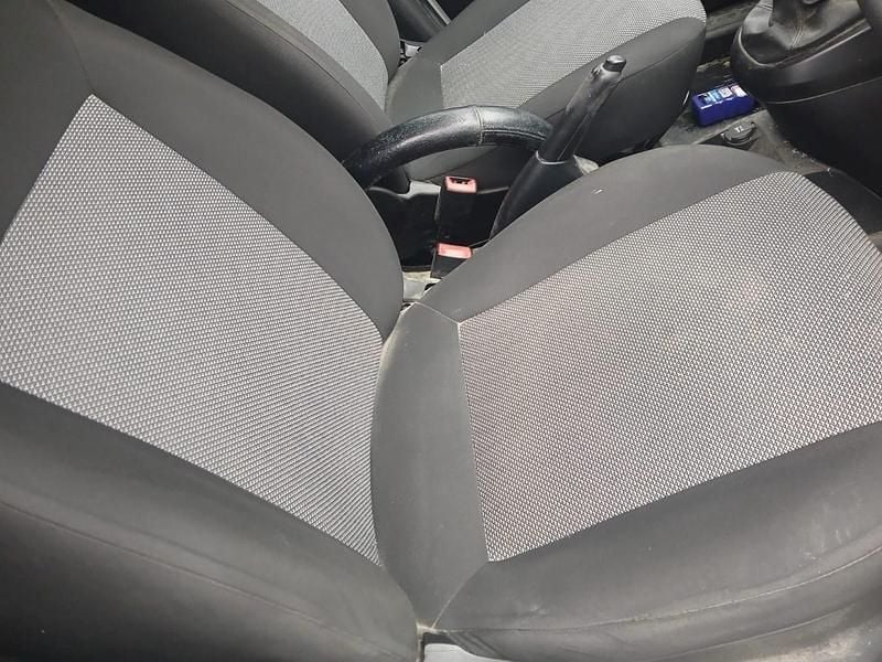 Begagnad Fiat Doblò 95 HK (69 kW) 2017 Vit Minibuss