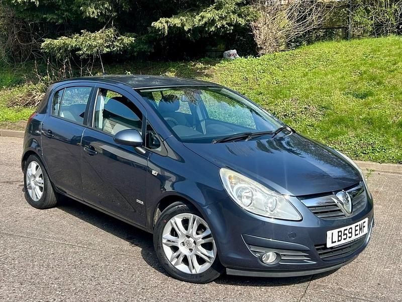 Used Vauxhall Corsa Design Edition 89 HP (65 kW) 2009 Blue Hatchback