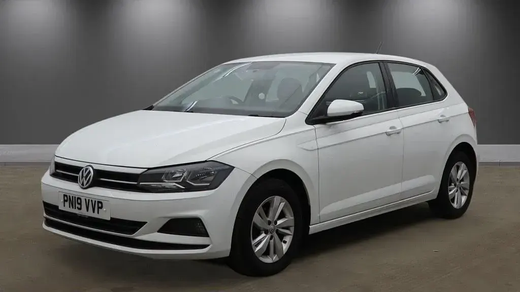 Used VW Polo SE 65 HP (47 kW) 2019 White Hatchback