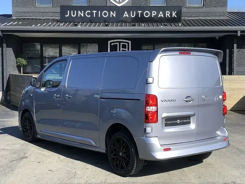 Used Vauxhall Vivaro 180 HP (132 kW) 2023 Grey MPV