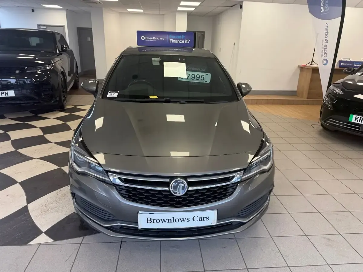 Gebraucht Vauxhall Astra SRi 150 PS (110 kW) 2018 Grau Kleinwagen