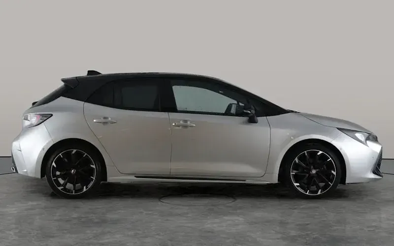 Used Toyota Corolla Sport 196 HP (144 kW) 2022 Silver Hatchback