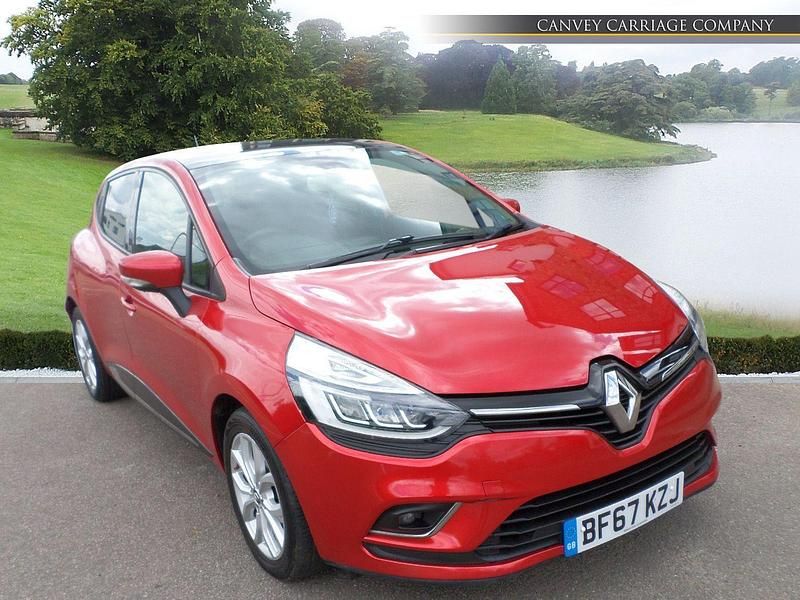 Red Used 2017 Renault Clio IV Dynamique Hatchback | £5,000 (Fair price) - Image 1/4