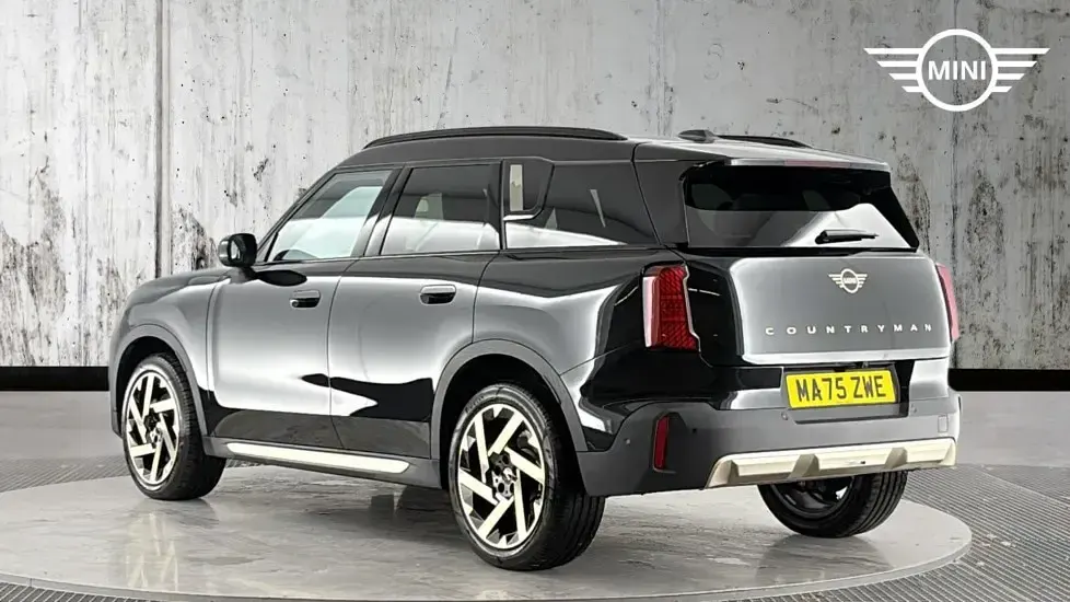 Used Mini Countryman Exclusive 168 HP (123 kW) 2025 Black SUV