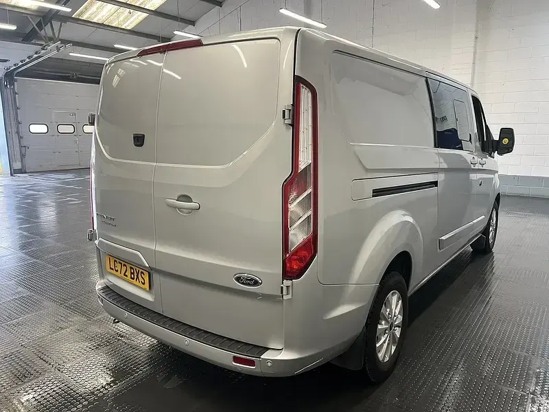 Used Ford Transit Custom Limited 130 HP (95 kW) 2023 Silver Van