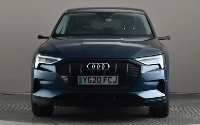 Used Audi e-tron Comfort 300 kW (408 HP) 2020 Blue SUV