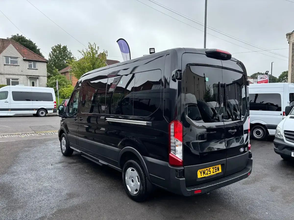New Ford Transit Trend 130 HP (95 kW) 2025 Black