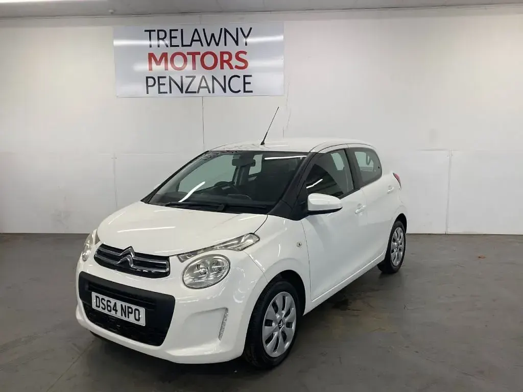 Used Citroën C1 Feel 68 HP (50 kW) 2015 White Hatchback