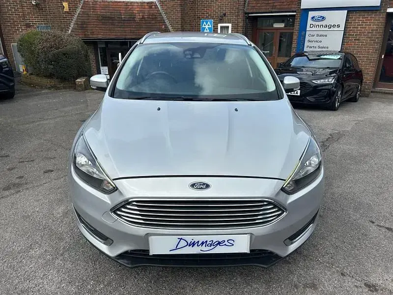Used Ford Focus Titanium 120 HP (88 kW) 2017 Silver Estate