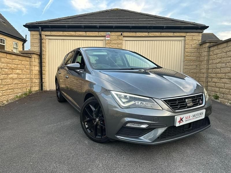 Used Seat Leon FR 125 HP (91 kW) 2017 Grey Hatchback