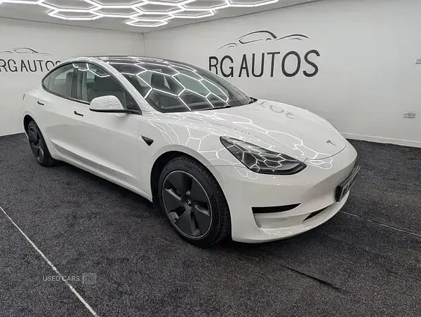 Used Tesla Model 3 RWD 208 kW (283 HP) 2022 White Sedan