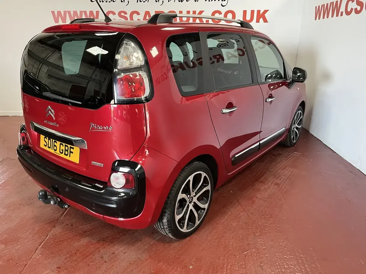Used Citroën C3 Picasso Platinum 2016 Red MPV