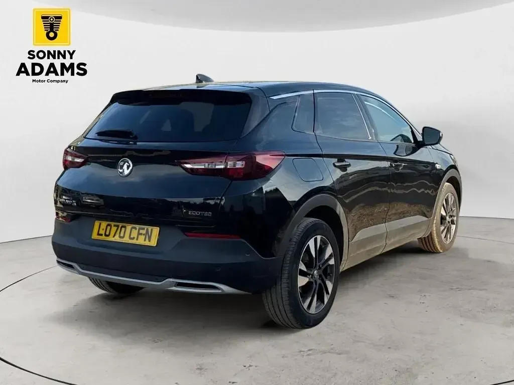 Second-hand Vauxhall Grandland X SRi 130 CP (95 kW) 2021 Negru SUV