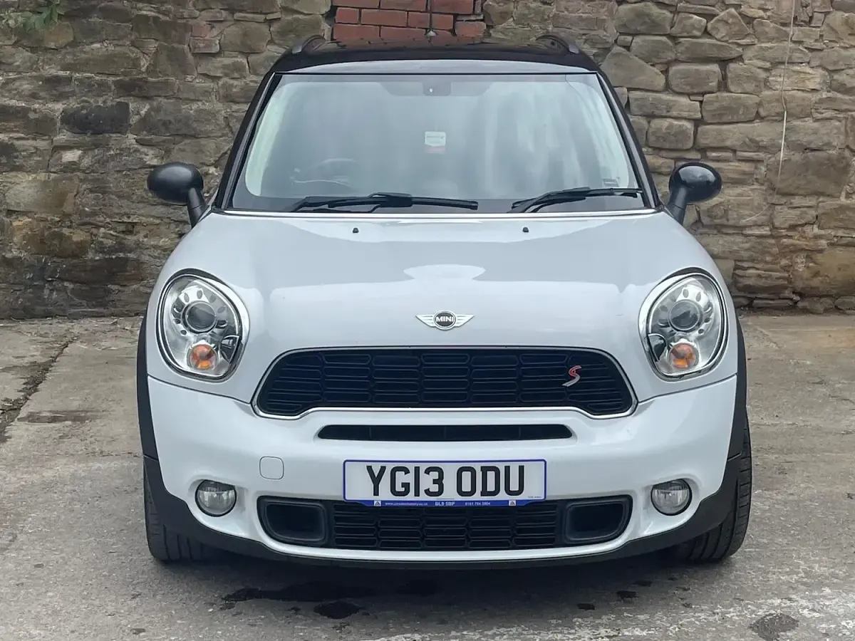 Used Mini Cooper S 2013 White Hatchback