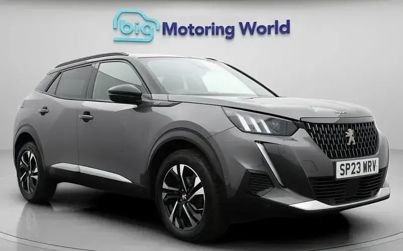 Used Peugeot 2008 GT 131 HP (96 kW) 2023 SUV