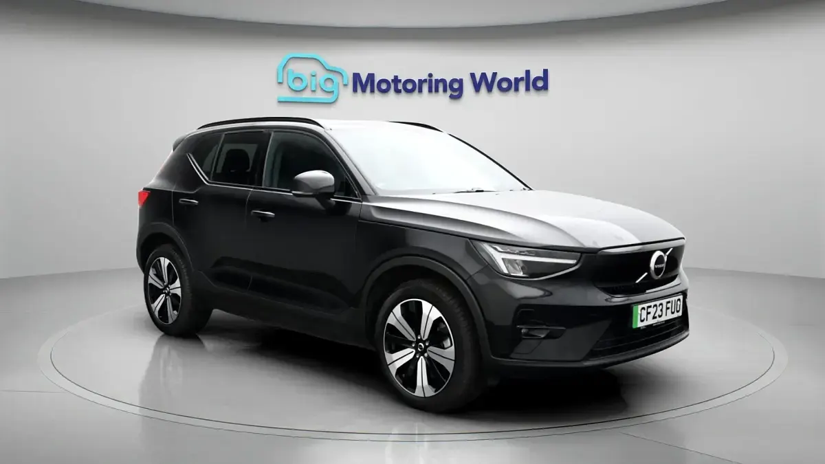 Używany Volvo XC40 Plus 169 kW (231 KM) 2022 SUV