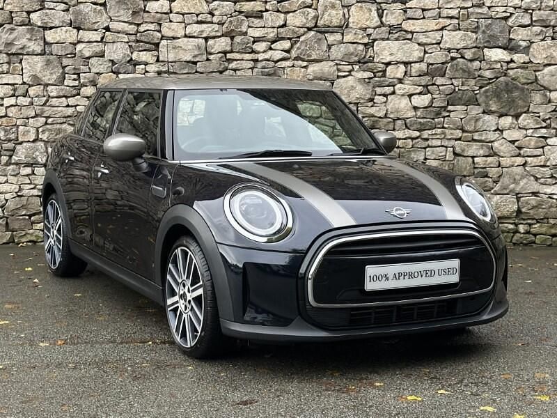 Black Used 2023 Mini Cooper Exclusive Hatchback | £22,990 (Fair price) - Image 1/4