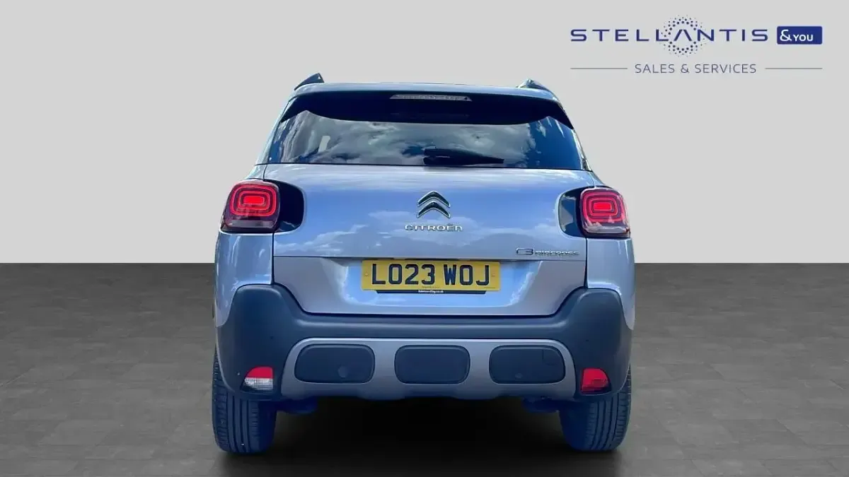 Usado Citroën C3 Aircross PureTech 108 HP (79 kW) 2023 Cinzento SUV