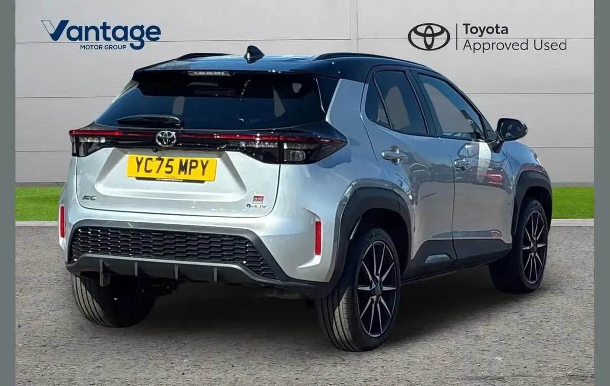 Used Toyota Yaris Cross Sport 128 HP (94 kW) 2025 Silver SUV
