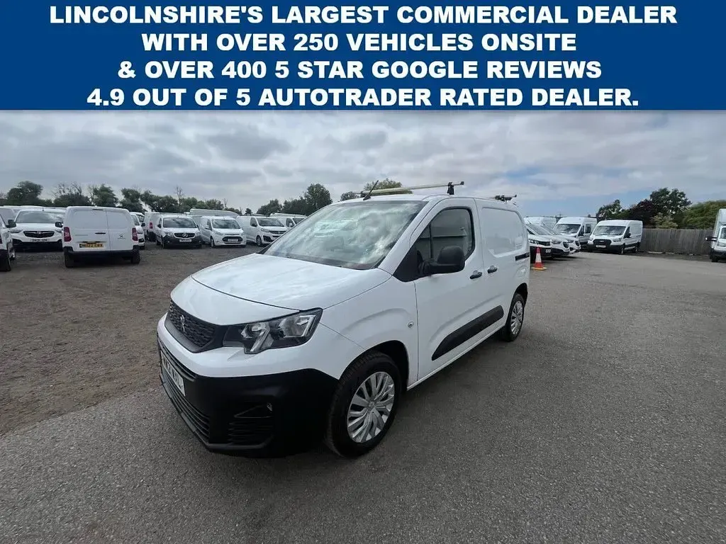 Used Peugeot Partner 2021 White MPV