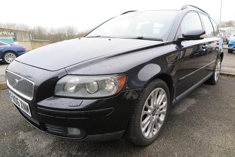 Used Volvo V50 SE 125 HP (91 kW) 2006 Black Estate