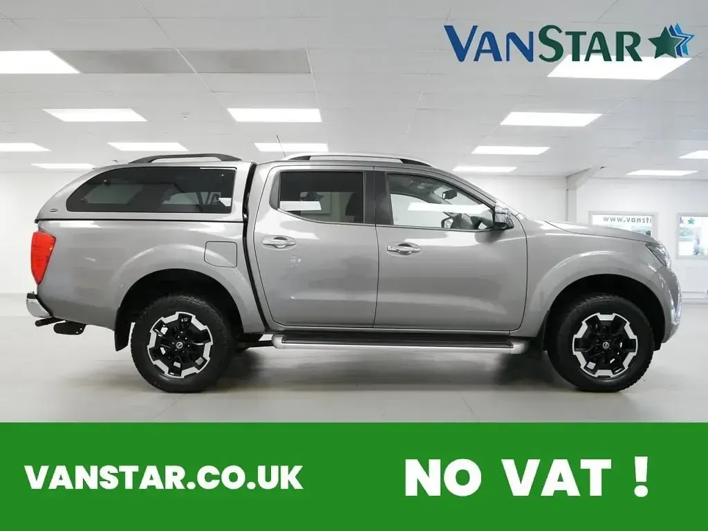 Used Nissan Navara Tekna 190 HP (139 kW) 2021 Grey Pickup