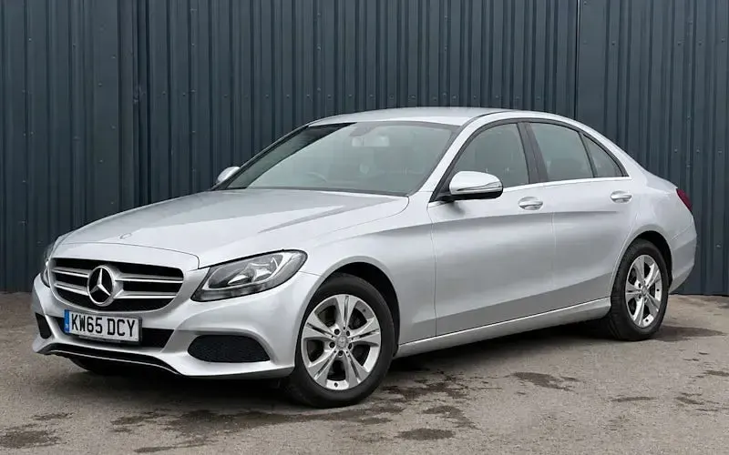 Usado Mercedes C200 SE 184 HP (135 kW) 2016 Sedan