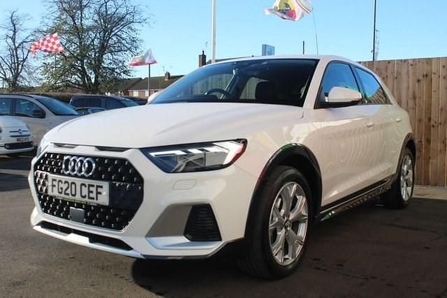 Used Audi A1 Comfort 116 HP (85 kW) 2020 White Hatchback