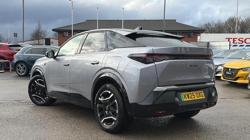 Used Peugeot e-3008 GT 152 kW (207 HP) 2025 Grey SUV