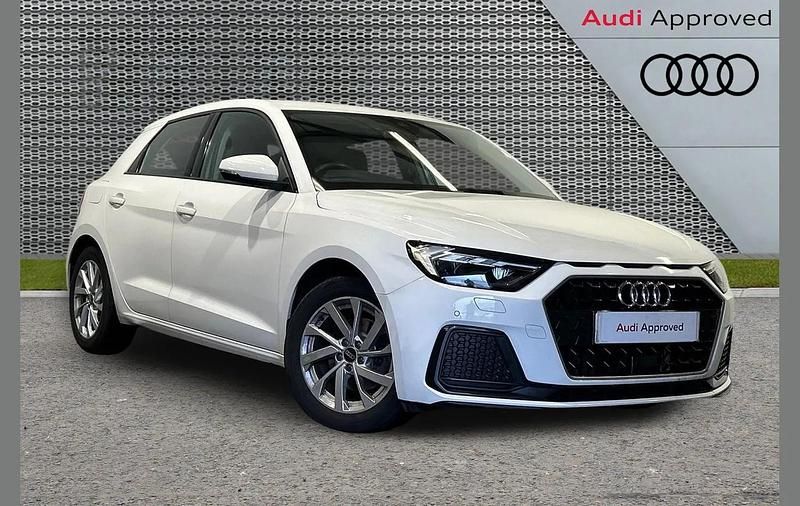 Used Audi A1 Sport 108 HP (79 kW) 2023 White Hatchback