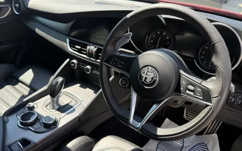 Used Alfa Romeo Giulia Veloce 280 HP (205 kW) 2019 Sedan