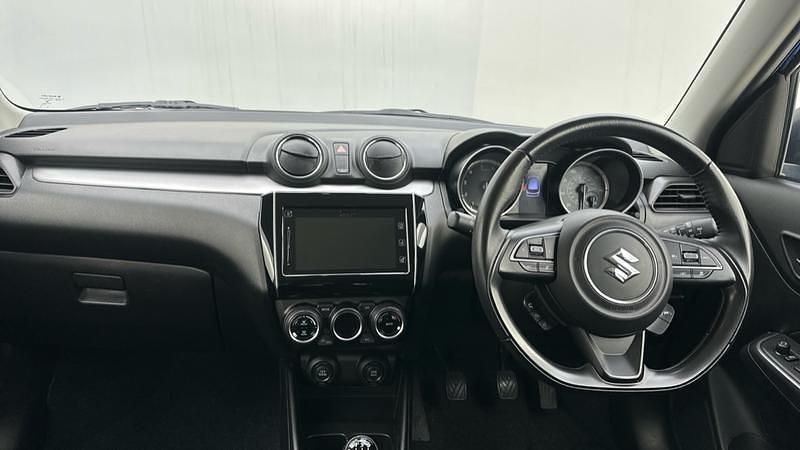 Used Suzuki Swift SZ5 83 HP (61 kW) 2021 Blue Hatchback