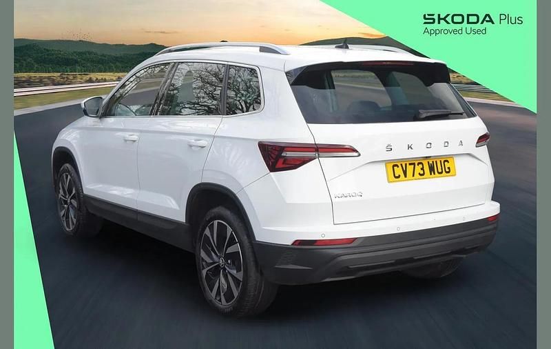 Used Skoda Karoq SE L 147 HP (108 kW) 2024 Moon white metallic SUV