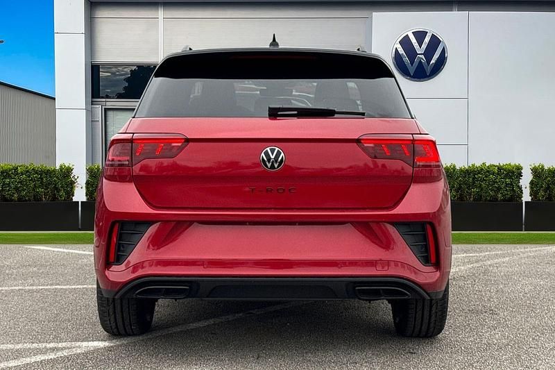 New VW T-Roc Black Edition 150 HP (110 kW) 2026 Red SUV