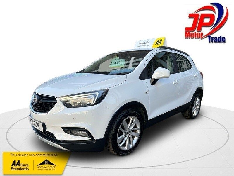 White Used 2017 Vauxhall Mokka Design Edition SUV | £7,595 (Fair price) - Image 1/4