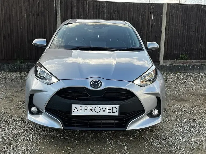 Używany Mazda 2 116 KM (85 kW) 2022 Srebrny Hatchback