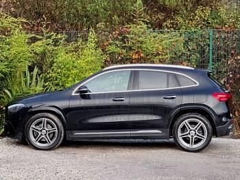 Used Mercedes GLA200 Executive 163 HP (119 kW) 2023 Black SUV