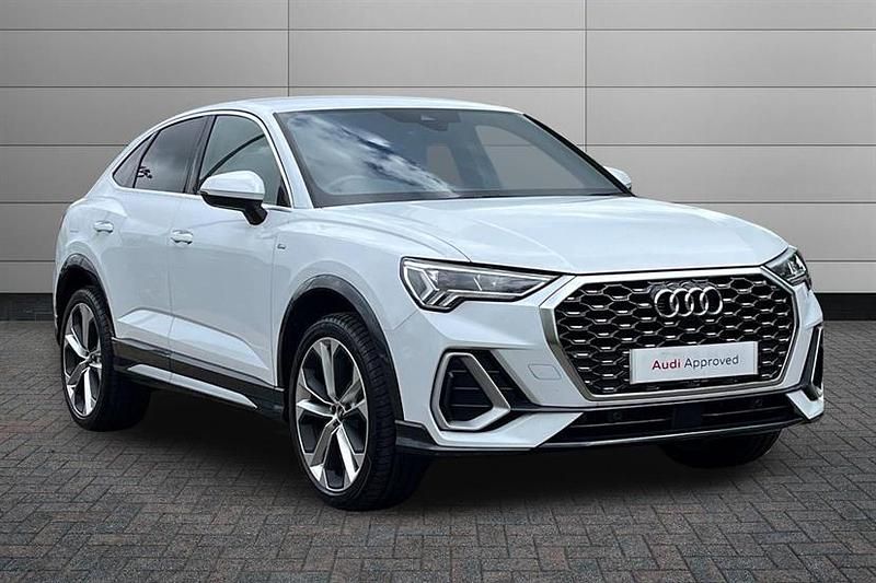 Used Audi Q3 S-Line 150 HP (110 kW) 2023 Glacier white SUV