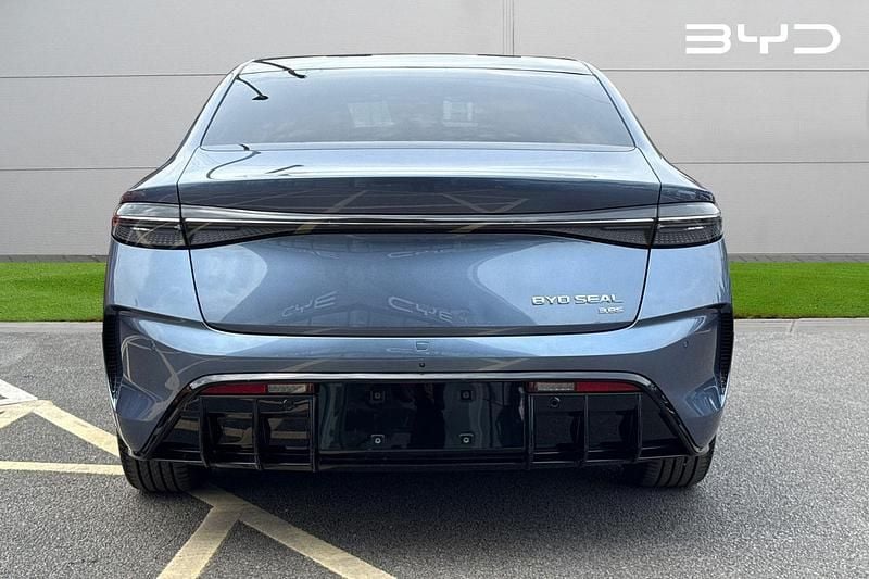 New BYD Seal 150 kW (204 HP) 2025 Grey Sedan