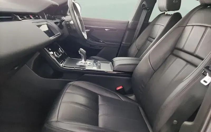 Used Land Rover Range Rover evoque R-Dynamic 182 HP (133 kW) 2020 White SUV